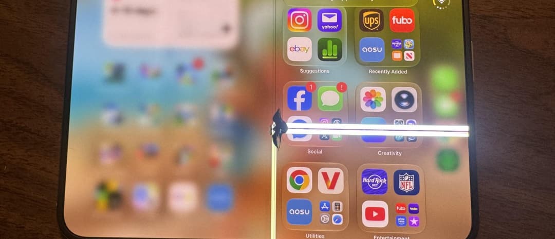 Early iPhone Duo buyers report inner display damage caused by a potential hinge defect - GSMArena.com news