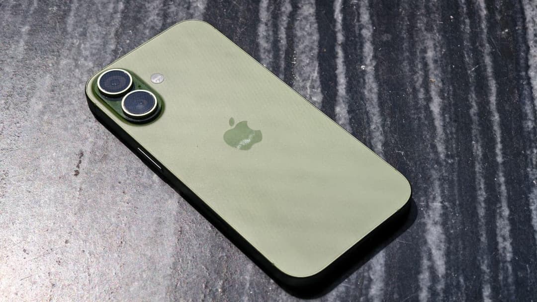 Croma Apple Sale: iPhone 17 available under Rs 45,000 with these coupons and offers- Moneycontrol.com