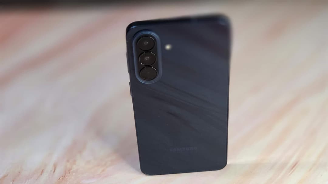 Samsung Galaxy A57 review- Moneycontrol.com