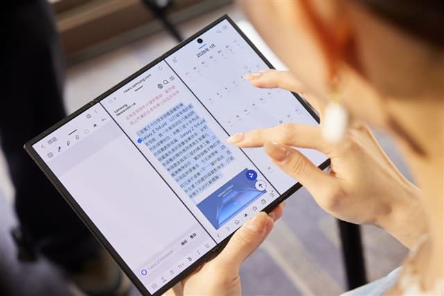 Apple's foldable phone could lift foldable market momentum