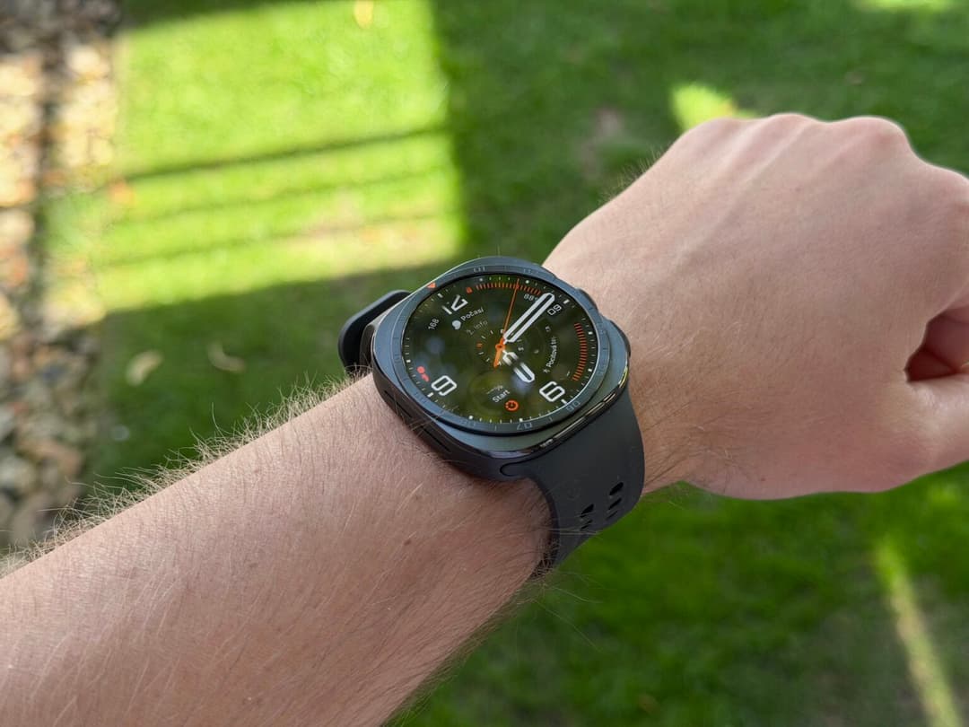 We test Galaxy Watch9 and Watch Ultra2: We compared Samsung's new products and know which ones make sense