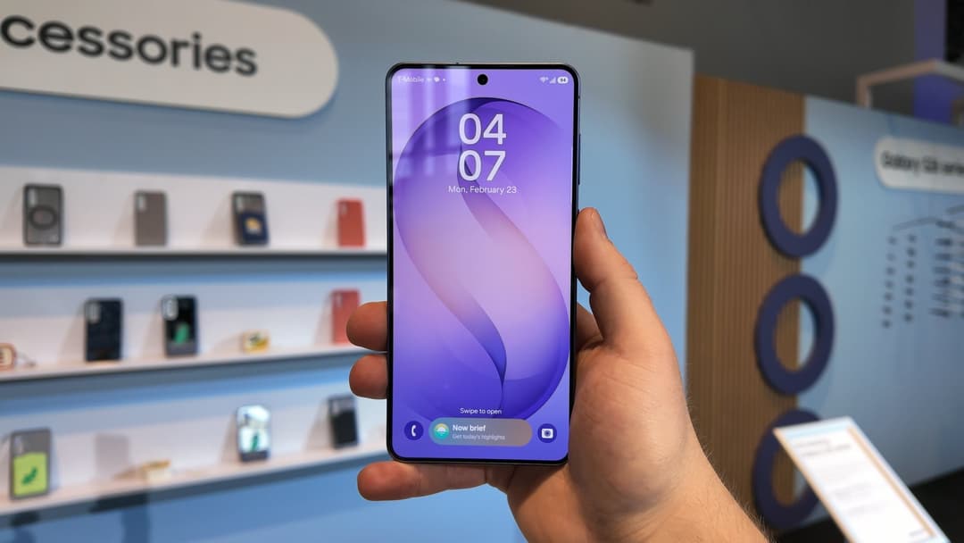 Galaxy S26 has an additional NFC antenna