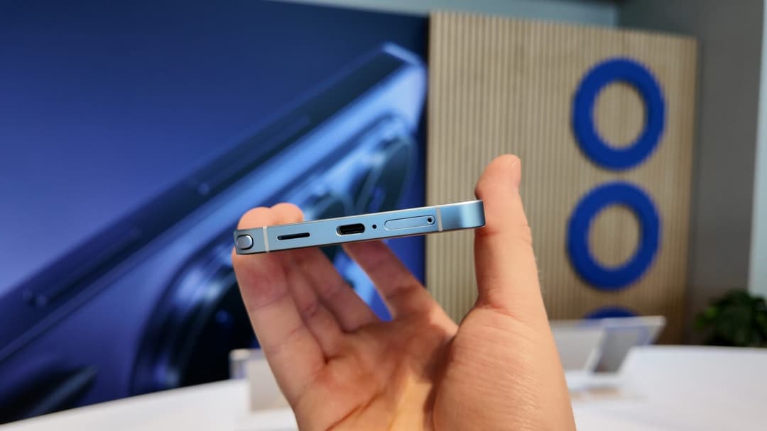 Samsung launches 60W travel charger and 25W magnetic wireless charger for Galaxy S26 Ultra in India