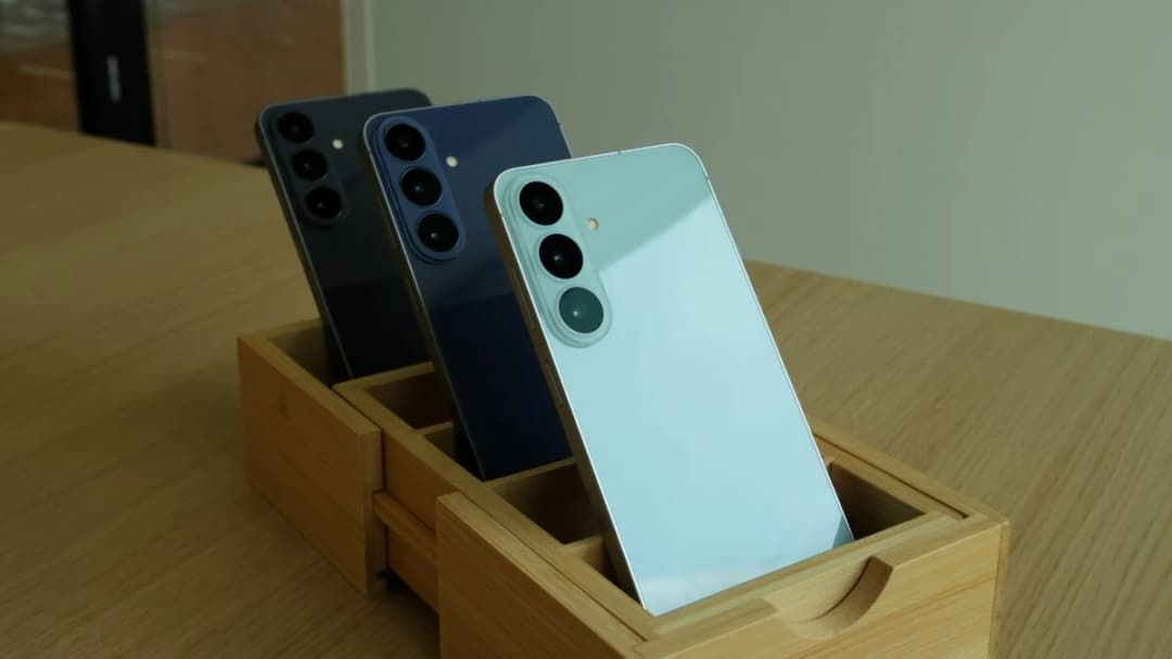 Amazon, Flipkart reveal Samsung phone deal details for their upcoming sales