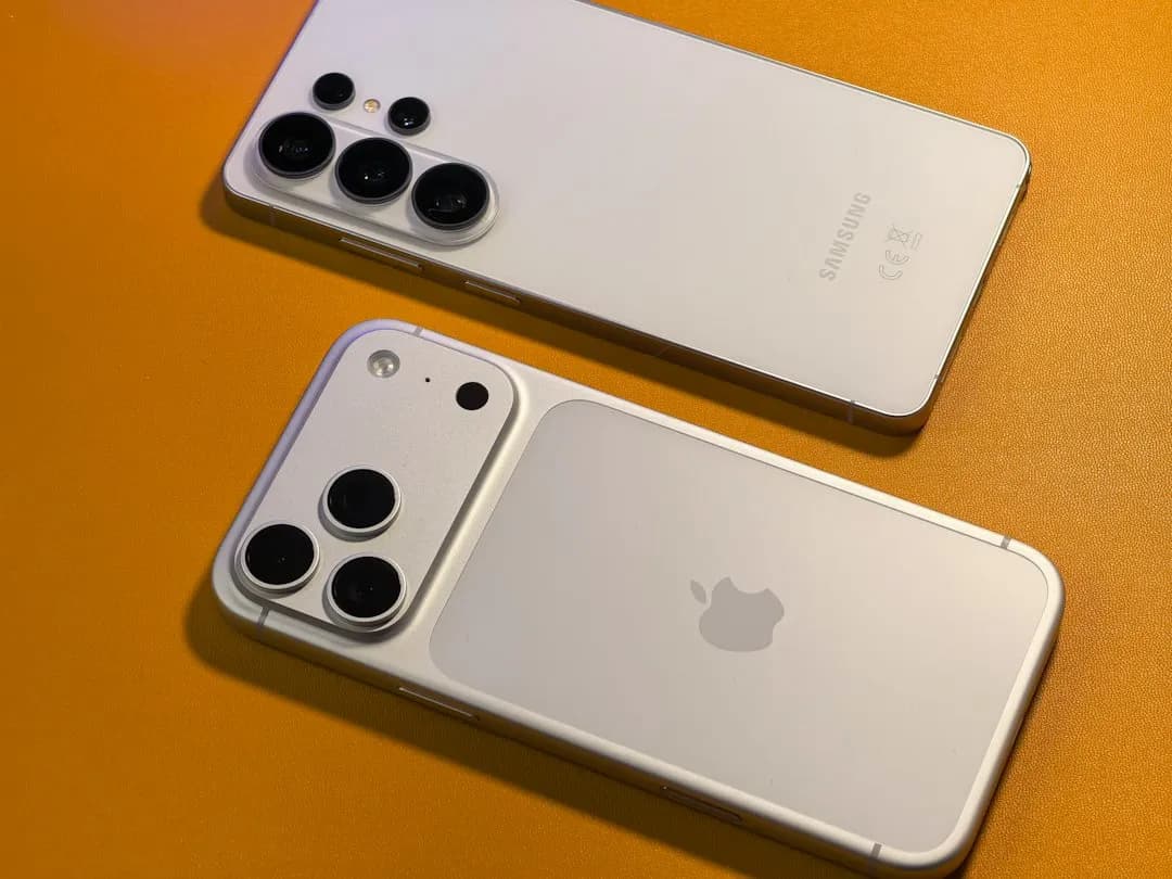 iPhone Duo Boosting Samsung Galaxy Z Fold 8 Sales: The Data