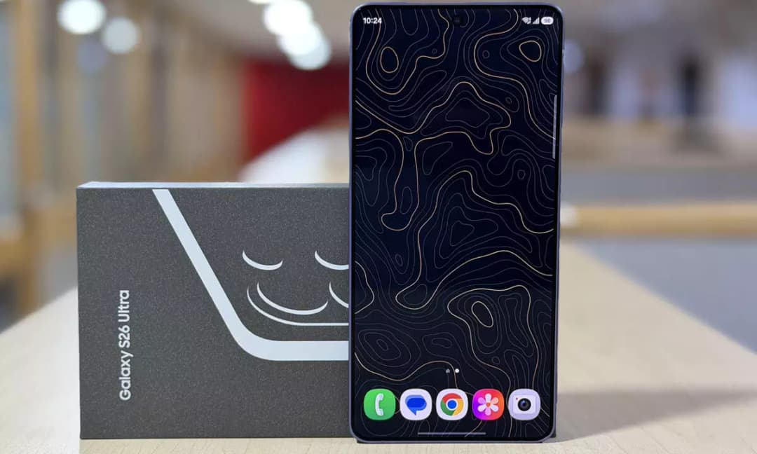 Samsung Galaxy S26 Ultra Trades Brightness for Privacy-Focused Display