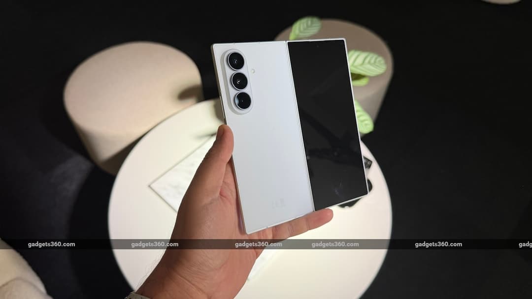 Amazon Great Freedom Sale: Top Deals on Samsung Galaxy Z Fold 8 Ultra, Galaxy S25 Ultra, OnePlus 15 and M...