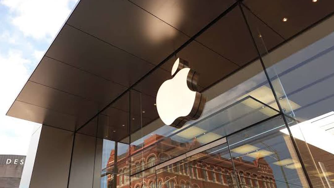 Apple’s ‘Pro and Tell’ event may unveil touchscreen OLED MacBook Pro, iPad mini 8